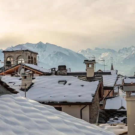 Mansarda Ruitor In Centro Storico Διαμέρισμα Αόστα
