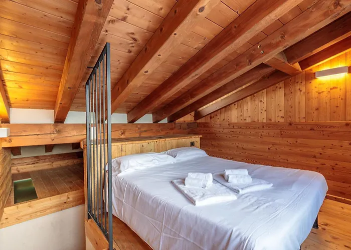 Mansarda Ruitor In Centro Storico Apartment Aosta